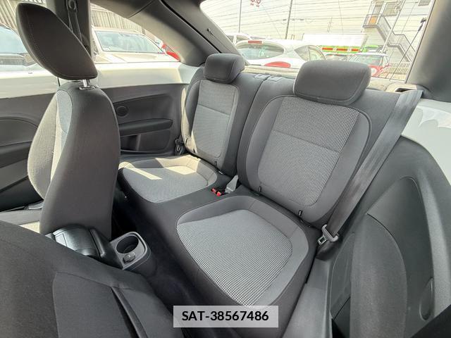 VolksWagen THE BEETLE 2015-06 7808805-16