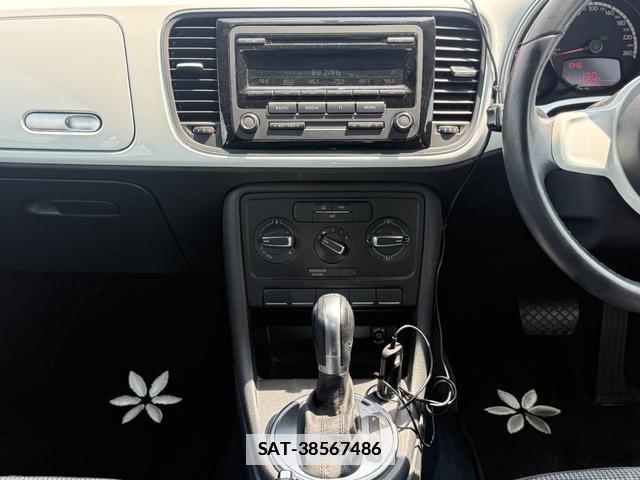 VolksWagen THE BEETLE 2015-06 7808805-18