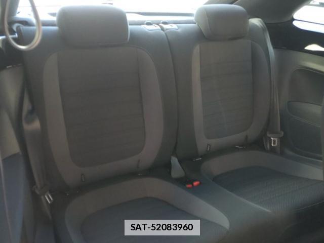 VolksWagen THE BEETLE 2017-06 7811064-3
