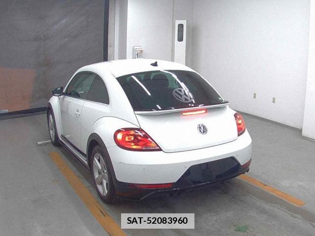 VolksWagen THE BEETLE 2017-06 7811064-5