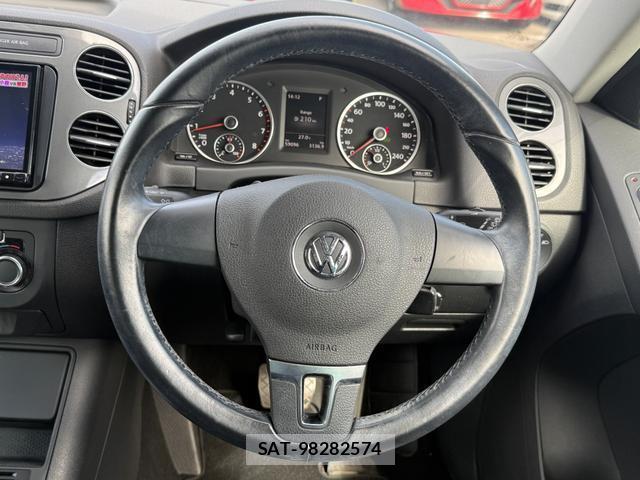 VolksWagen TIGUAN 2016-03 7808802-18