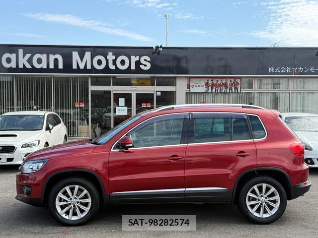 VolksWagen TIGUAN 2016-03 7808802-8
