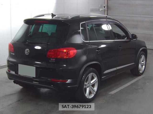 VolksWagen TIGUAN 2014-06 7810353-1