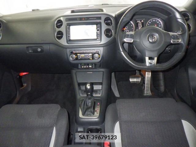 VolksWagen TIGUAN 2014-06 7810353-2