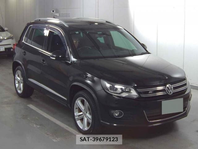 VolksWagen TIGUAN 2014-06 7810353-5
