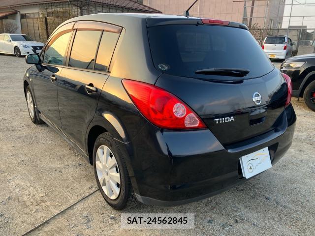 Nissan TIIDA 2005-02 7802569-4