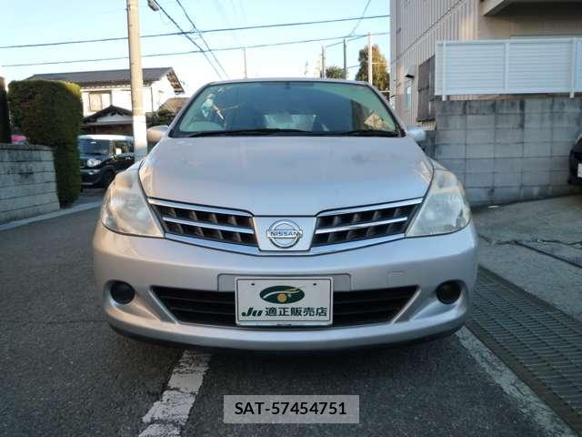 Nissan TIIDA 2010-08 7810925-1