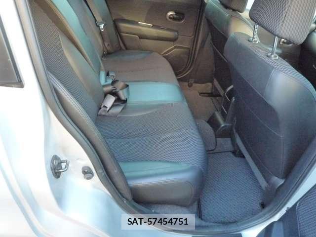 Nissan TIIDA 2010-08 7810925-16
