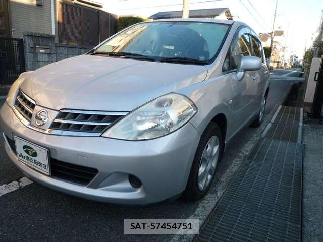 Nissan TIIDA 2010-08 7810925-2