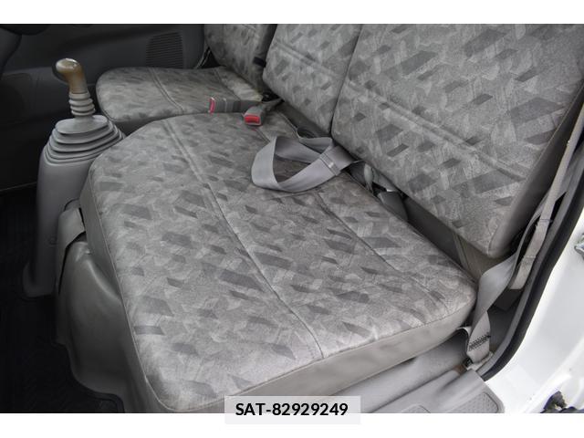 Mazda TITAN DASH 2001-01 7796546-17