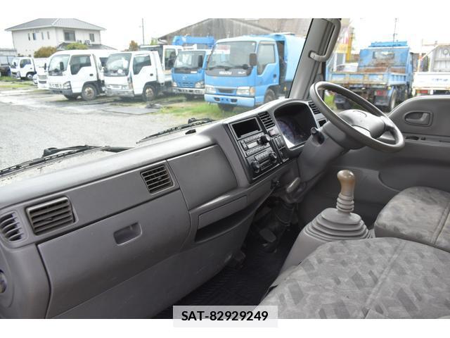 Mazda TITAN DASH 2001-01 7796546-5