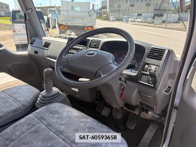 Mazda TITAN DASH 2005-10 7809590-5