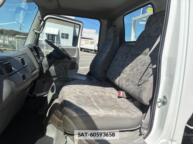 Mazda TITAN DASH 2005-10 7809590-6