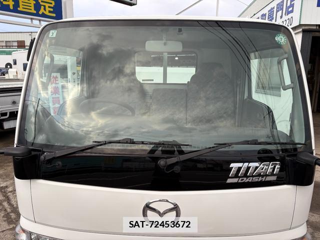 Mazda TITAN DASH 2010-10 7809592-13