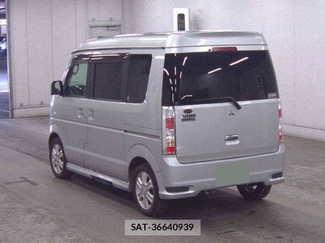 Mitsubishi TOWN BOX 2014-06 7796167-1
