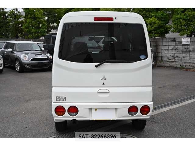 Mitsubishi TOWN BOX 2009-06 7796622-10