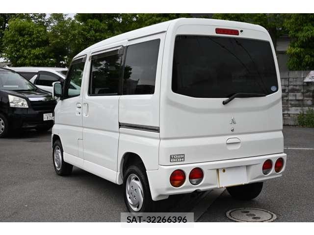 Mitsubishi TOWN BOX 2009-06 7796622-8