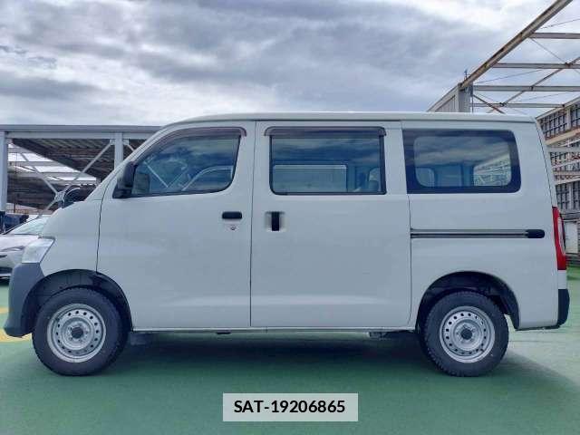 Toyota TOWNACE VAN 2021-05 7809883-19