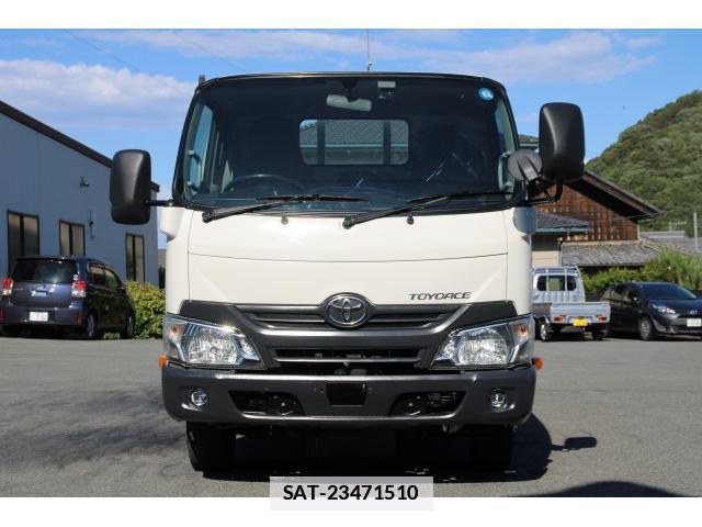 Toyota TOYOACE 2018-10 7793484-1