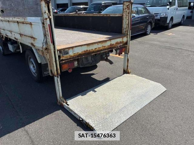 Toyota TOYOACE 2020-05 7796228-10