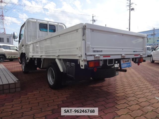 Toyota TOYOACE 2016-06 7798821-12