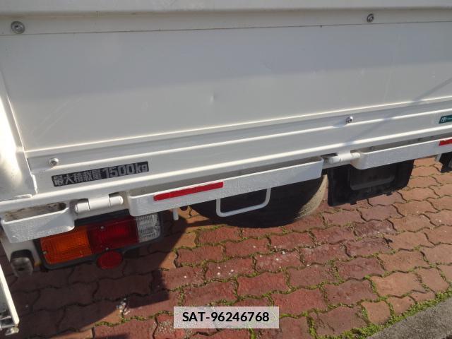 Toyota TOYOACE 2016-06 7798821-14