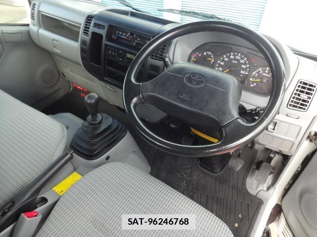 Toyota TOYOACE 2016-06 7798821-4