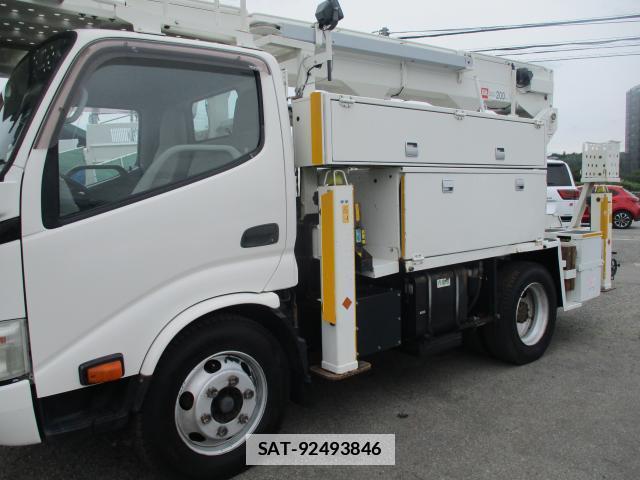 Toyota TOYOACE 2011-01 7799790-11