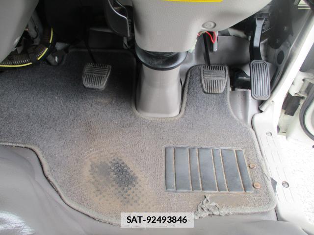 Toyota TOYOACE 2011-01 7799790-7