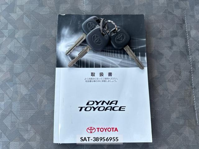 Toyota TOYOACE 2011-09 7808937-18