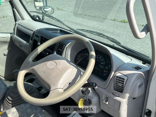 Toyota TOYOACE 2011-09 7808937-6