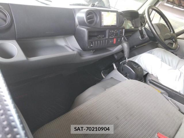 Toyota TOYOACE 2019-05 7809993-2