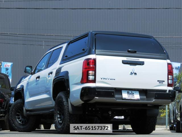 Mitsubishi TRITON 2026-01 7804961-12
