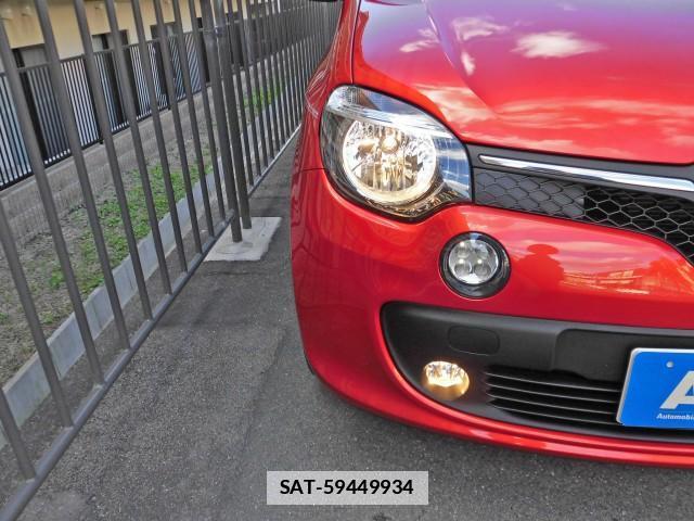 Renault TWINGO 2017-09 7796998-13