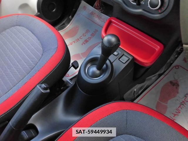 Renault TWINGO 2017-09 7796998-15