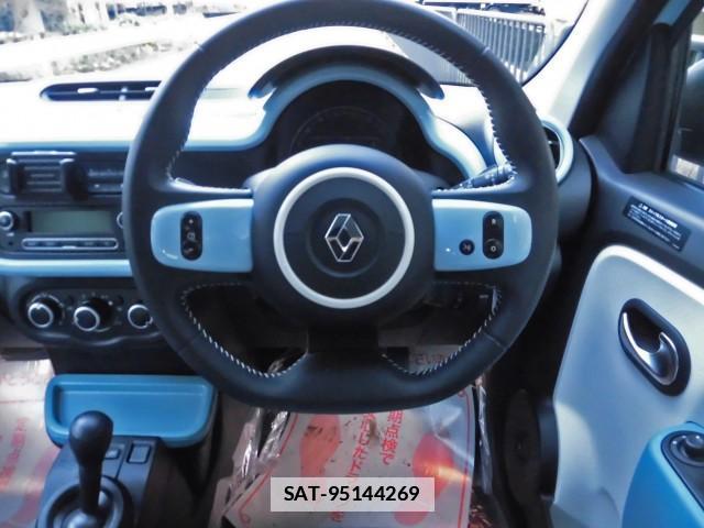 Renault TWINGO 2017-09 7796999-17