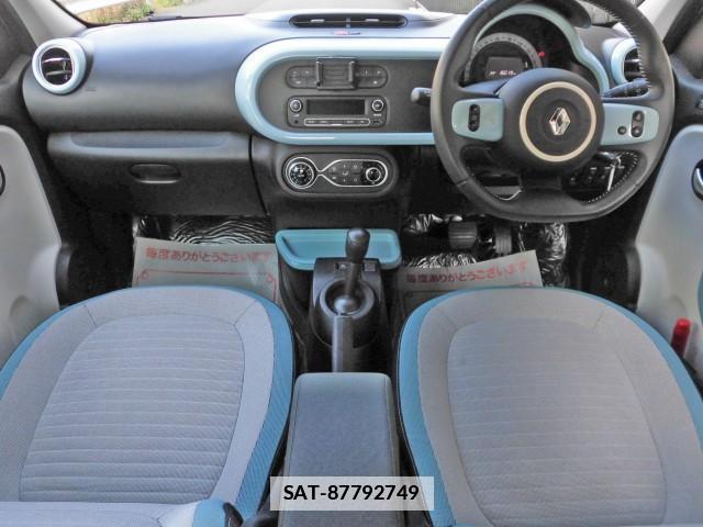 Renault TWINGO 2018-08 7797008-2