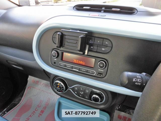 Renault TWINGO 2018-08 7797008-4