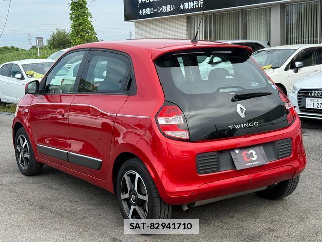 Renault TWINGO 2019-04 7808761-8