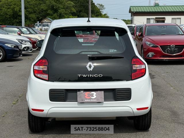 Renault TWINGO 2017-06 7808819-10