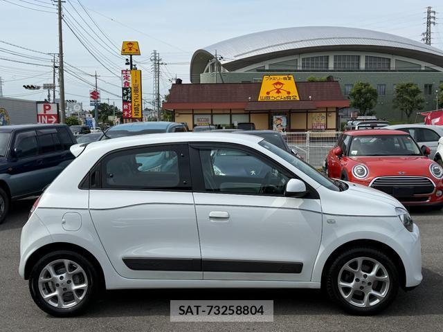 Renault TWINGO 2017-06 7808819-12