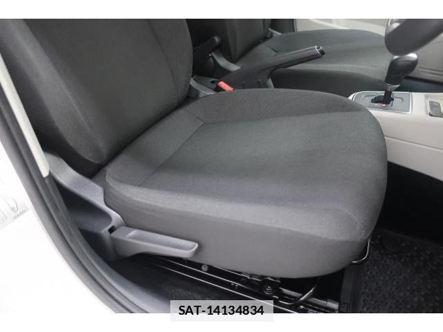 VolksWagen UP! 2018-07 7793166-11
