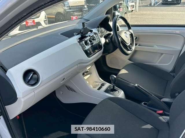 VolksWagen UP! 2018-01 7795844-7