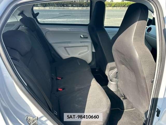 VolksWagen UP! 2018-01 7795844-8
