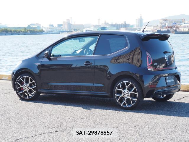 VolksWagen UP! 2018-12 7805036-1