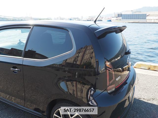 VolksWagen UP! 2018-12 7805036-12