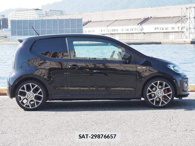 VolksWagen UP! 2018-12 7805036-3
