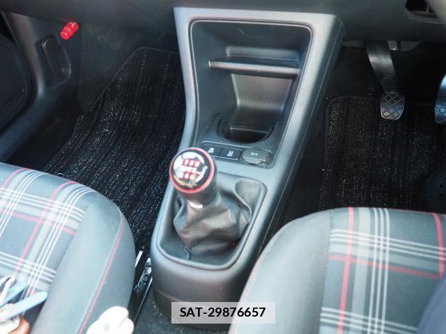 VolksWagen UP! 2018-12 7805036-5