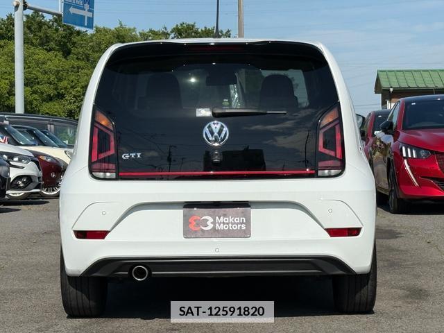 VolksWagen UP! 2019-05 7808813-11