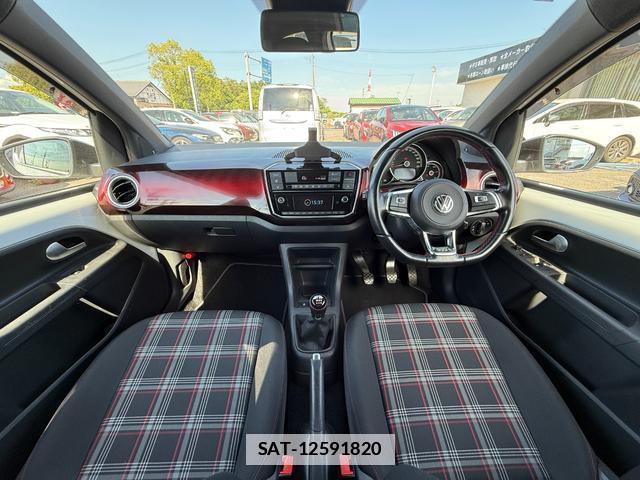 VolksWagen UP! 2019-05 7808813-3